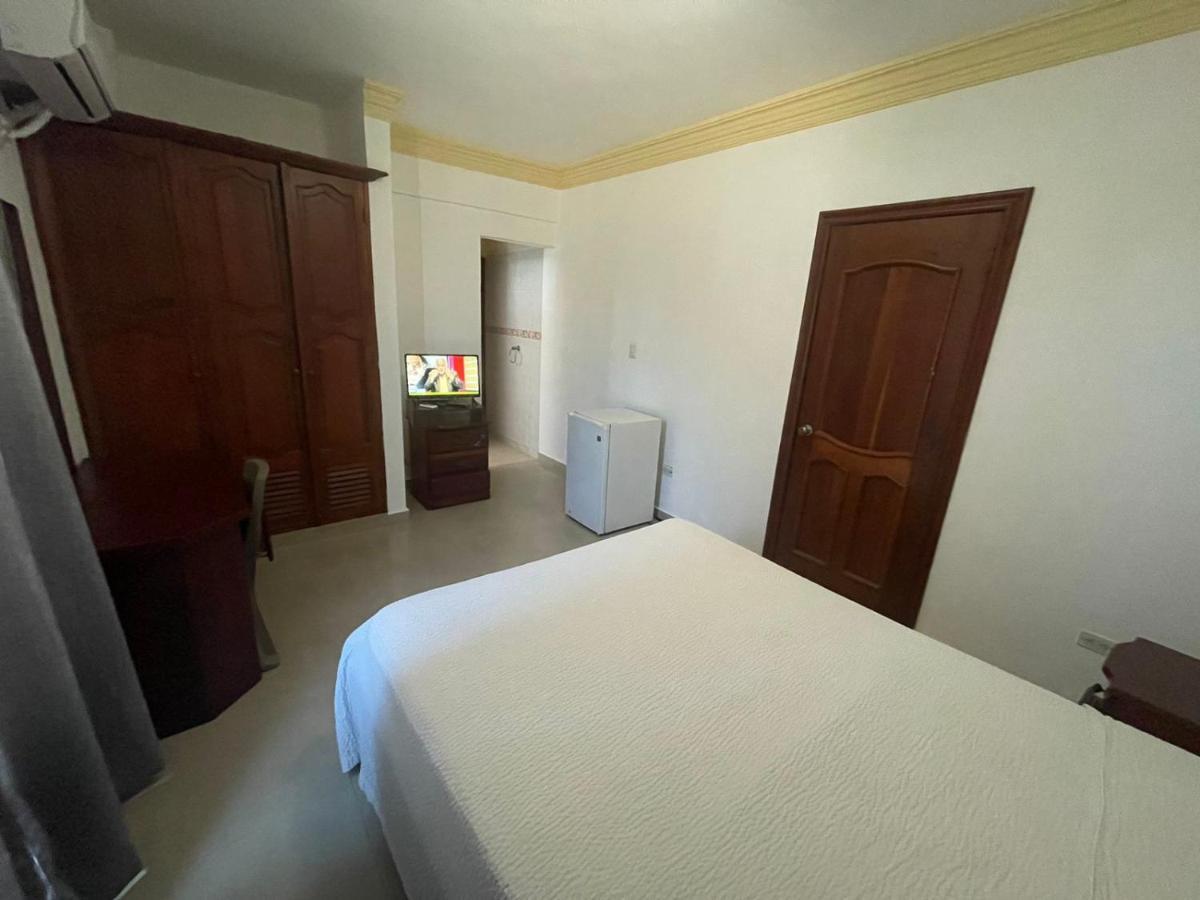 Aparta Hotel Caribe Paraiso Хуан-Долио Экстерьер фото